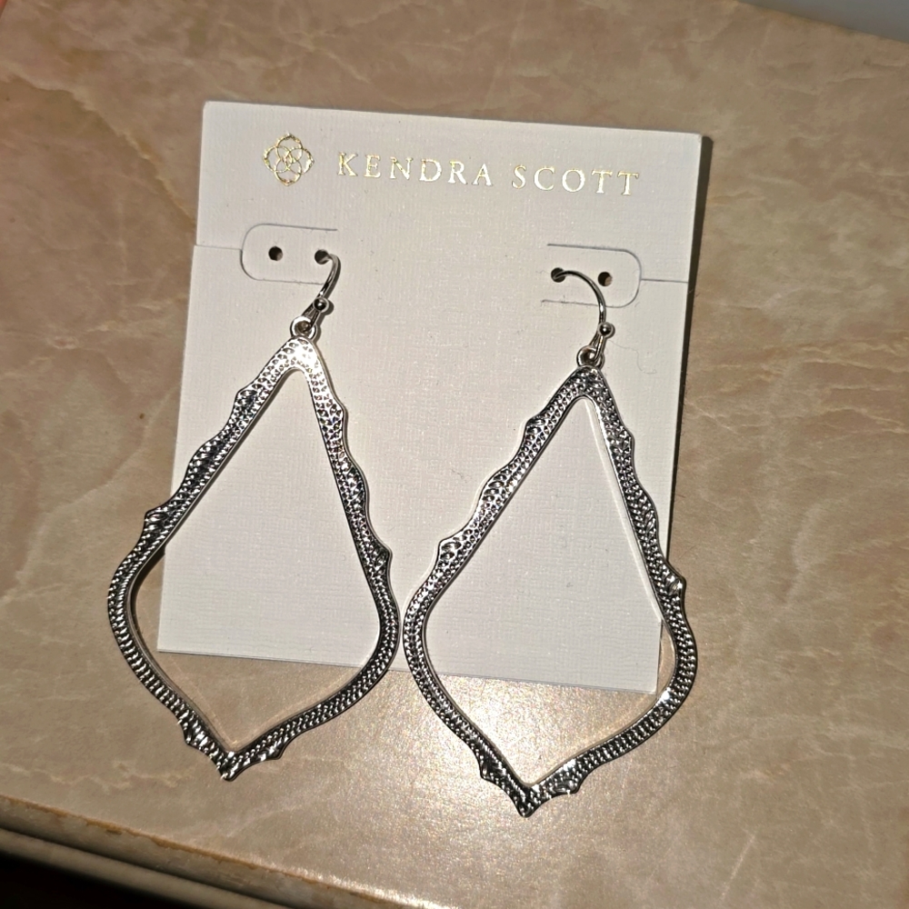 Kendra Scott Sophee Drop Earrings
